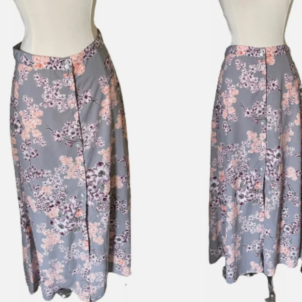 (3 for $15)⭐️ Floral button down high waisted maxi skirt